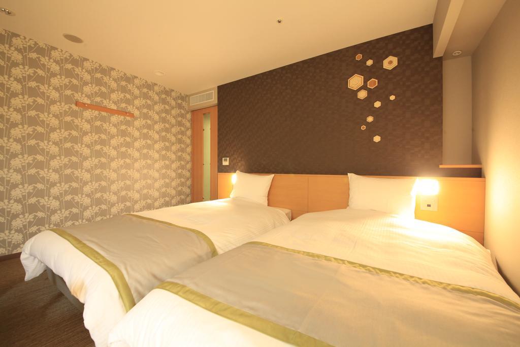 Richmond Ekimae 3*