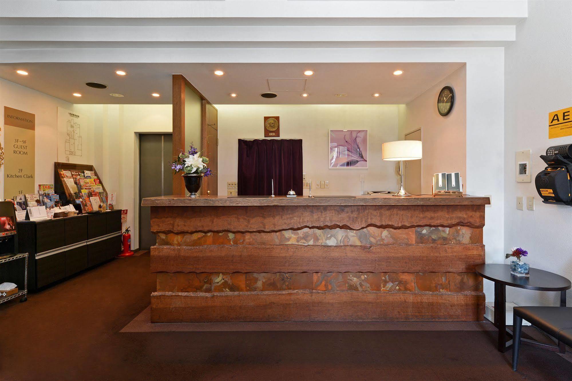 Clark Hotel
