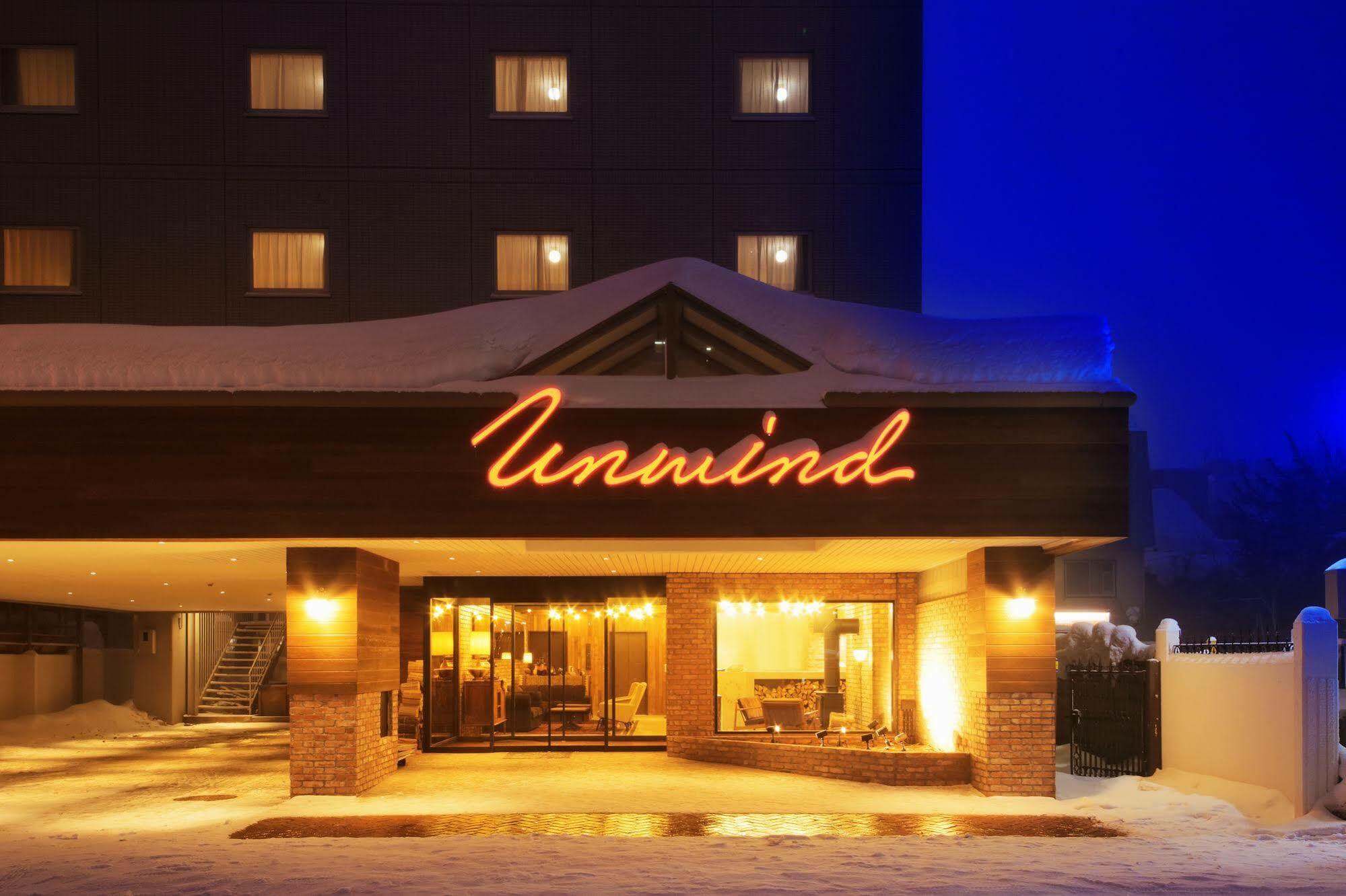 Hotel Unwind & Bar 3*