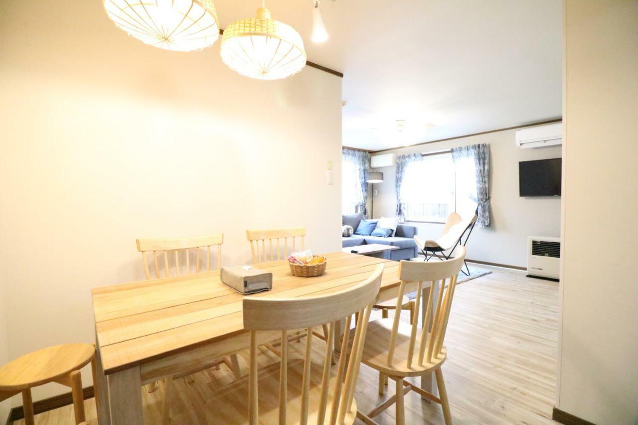 Apartment Sky Court 717 *