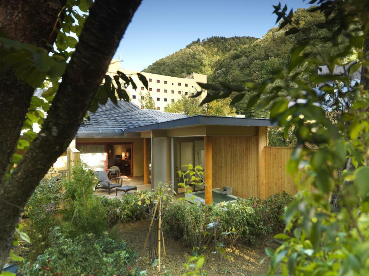 Ryokan Jozankei Tsuruga Mori No Uta 5*