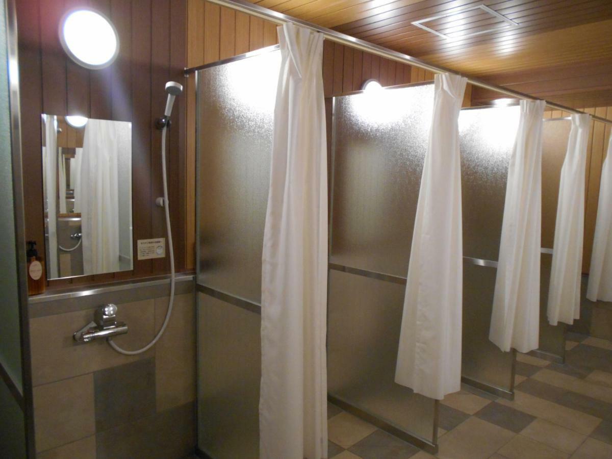 Capsule hotel Bizcourt Susukino 2*