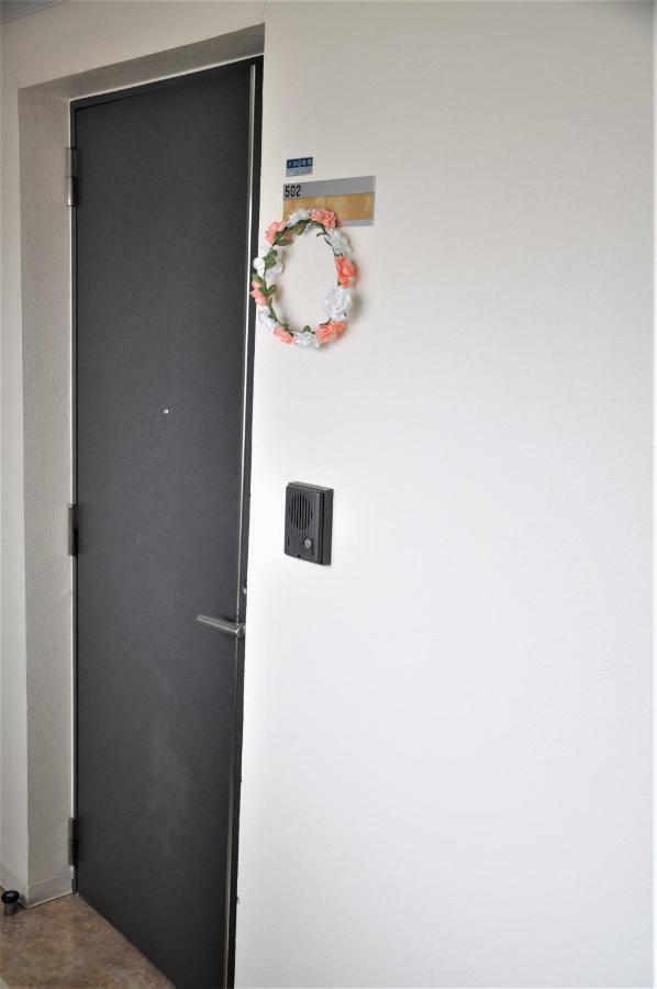 Feel Apartment