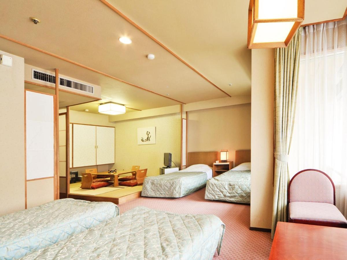 Jyozankei Shikanoyu Ryokan 4*