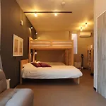 Uchi Living Stay Ekolu
