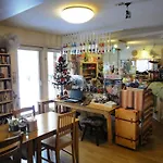 Backpackers Hostel Ino\'S Place