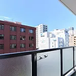 Momo Premium 302
