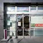 Momo Premium 803