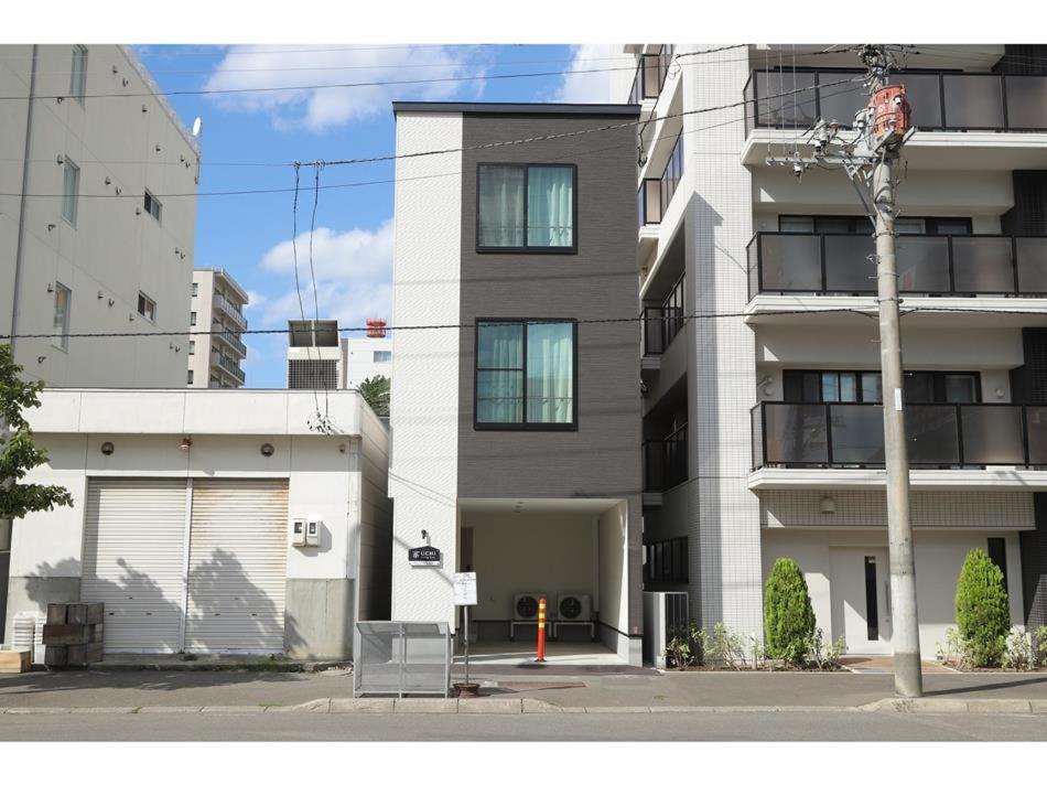 Uchi Odori Higashi Hotel *