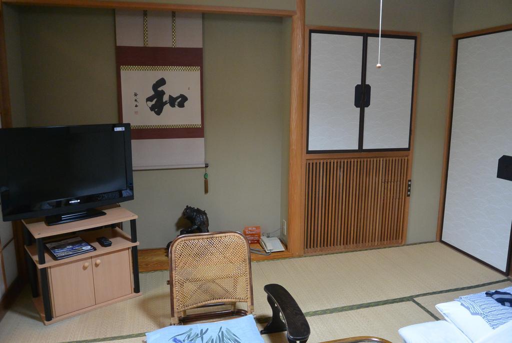 Nakatono 3*