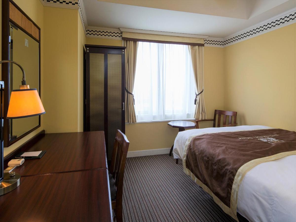 Monterey Edelhof Hotel