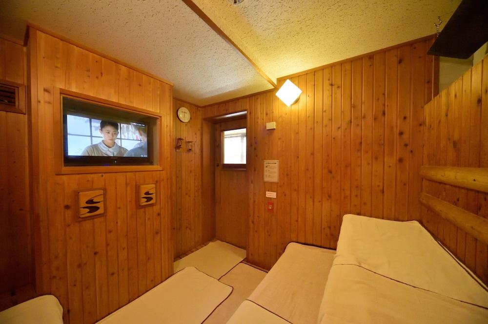 Dormy Annex 3*
