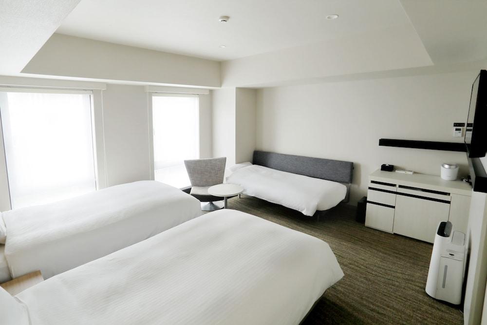 Jr Sapporo-eki Minami-guchi Hotel