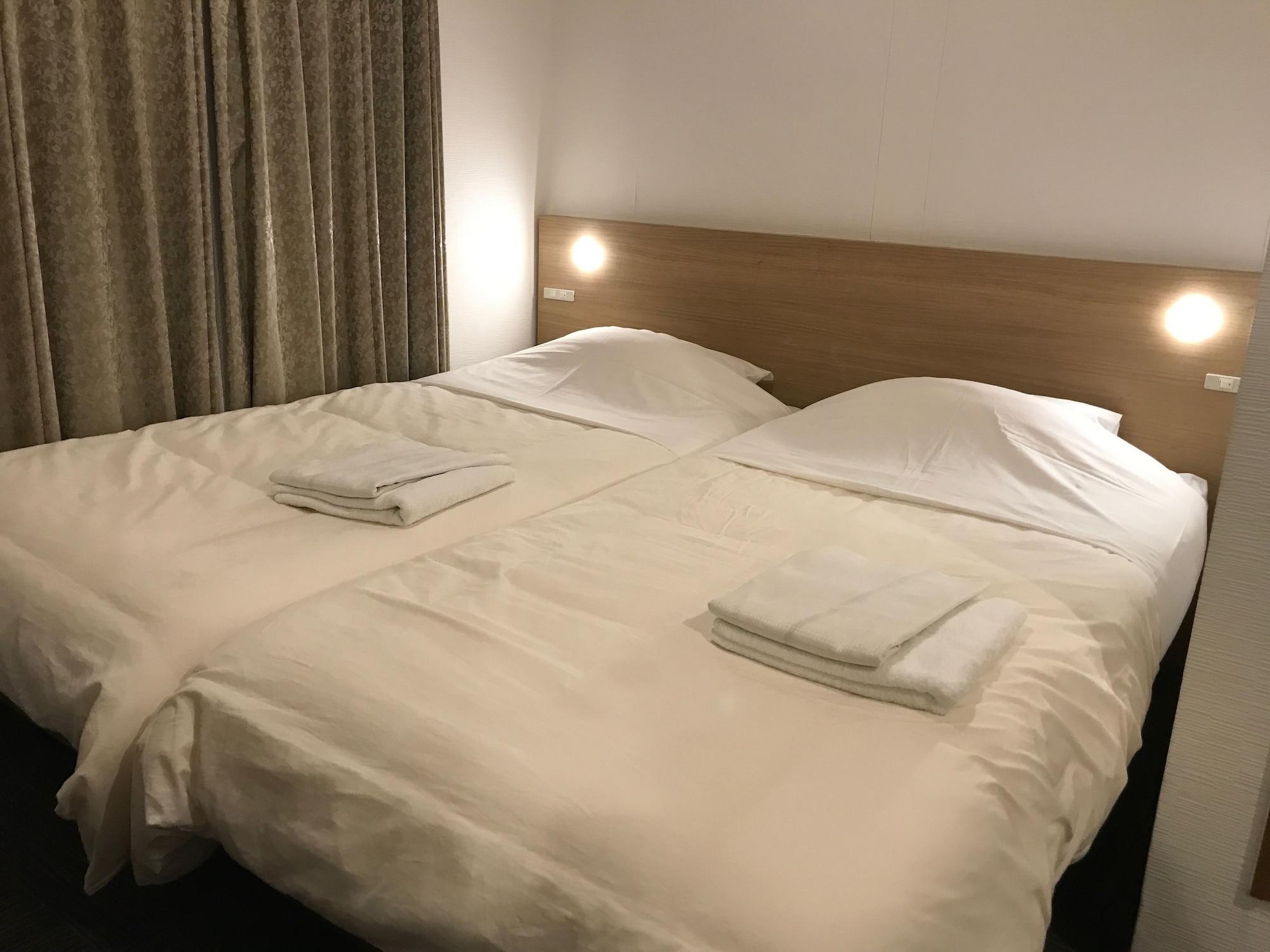 Oriental Hotel 3*