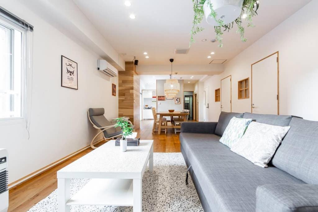 The East Avenue Apartment *