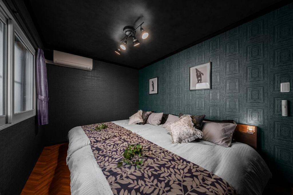 Apartment The Secret *