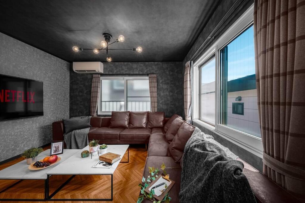 The Secret Apartment *