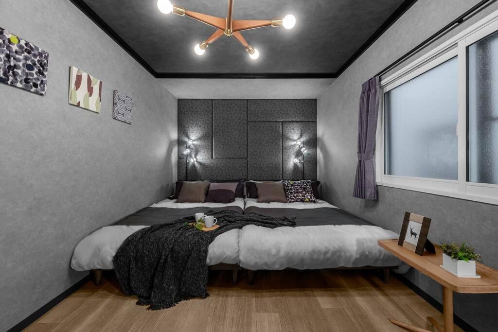 The Secret Apartment *