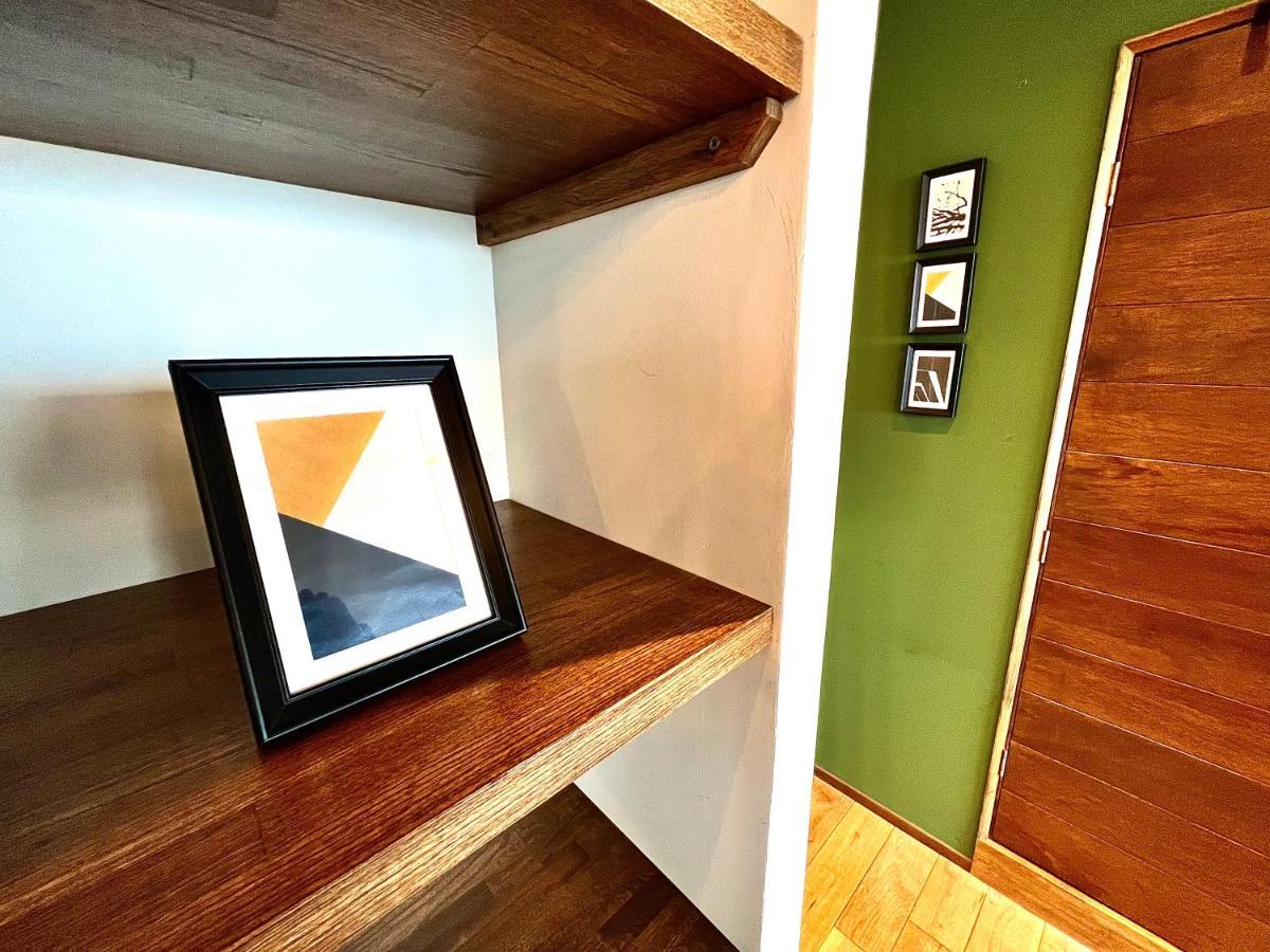 Swiss Apartment *