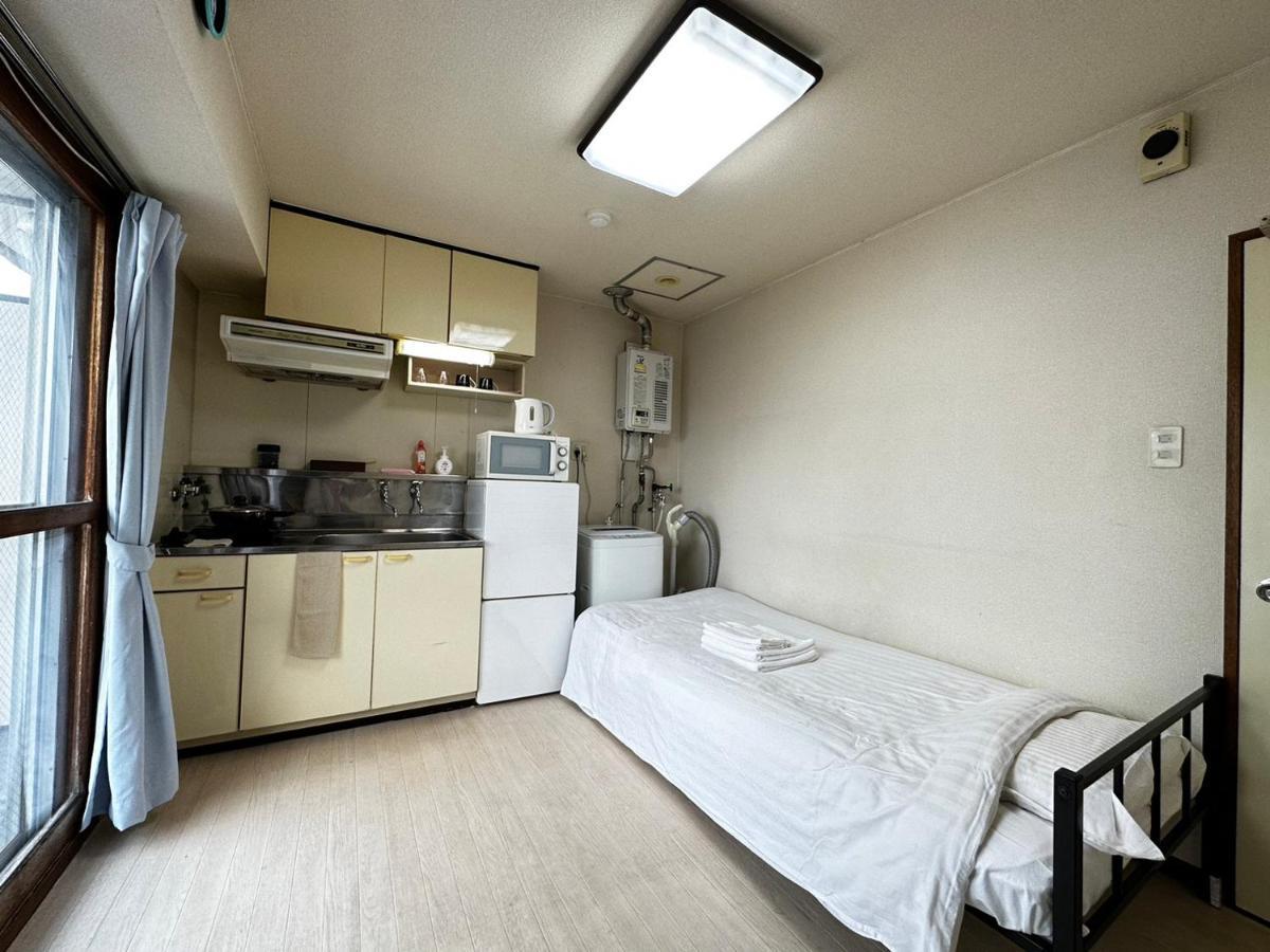 Hokusei Bldg 42 ほくせいビル 42号室 Apartment *