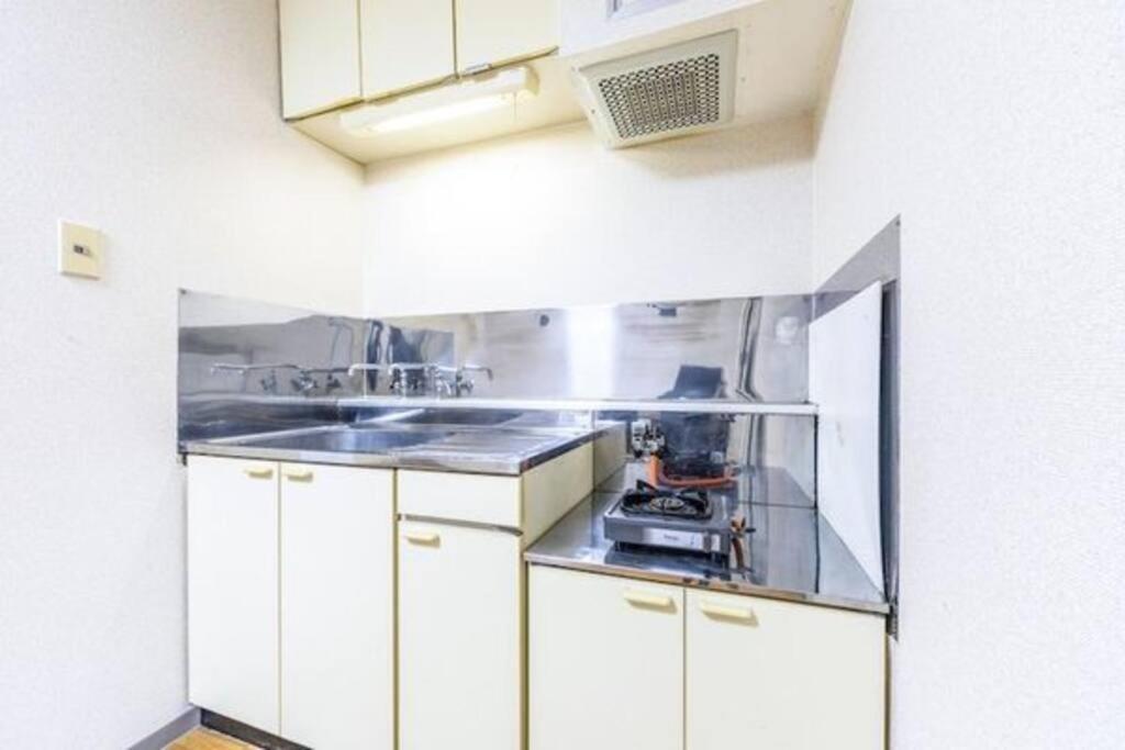 イーホライズン北2条ビル Apartment Sapporo