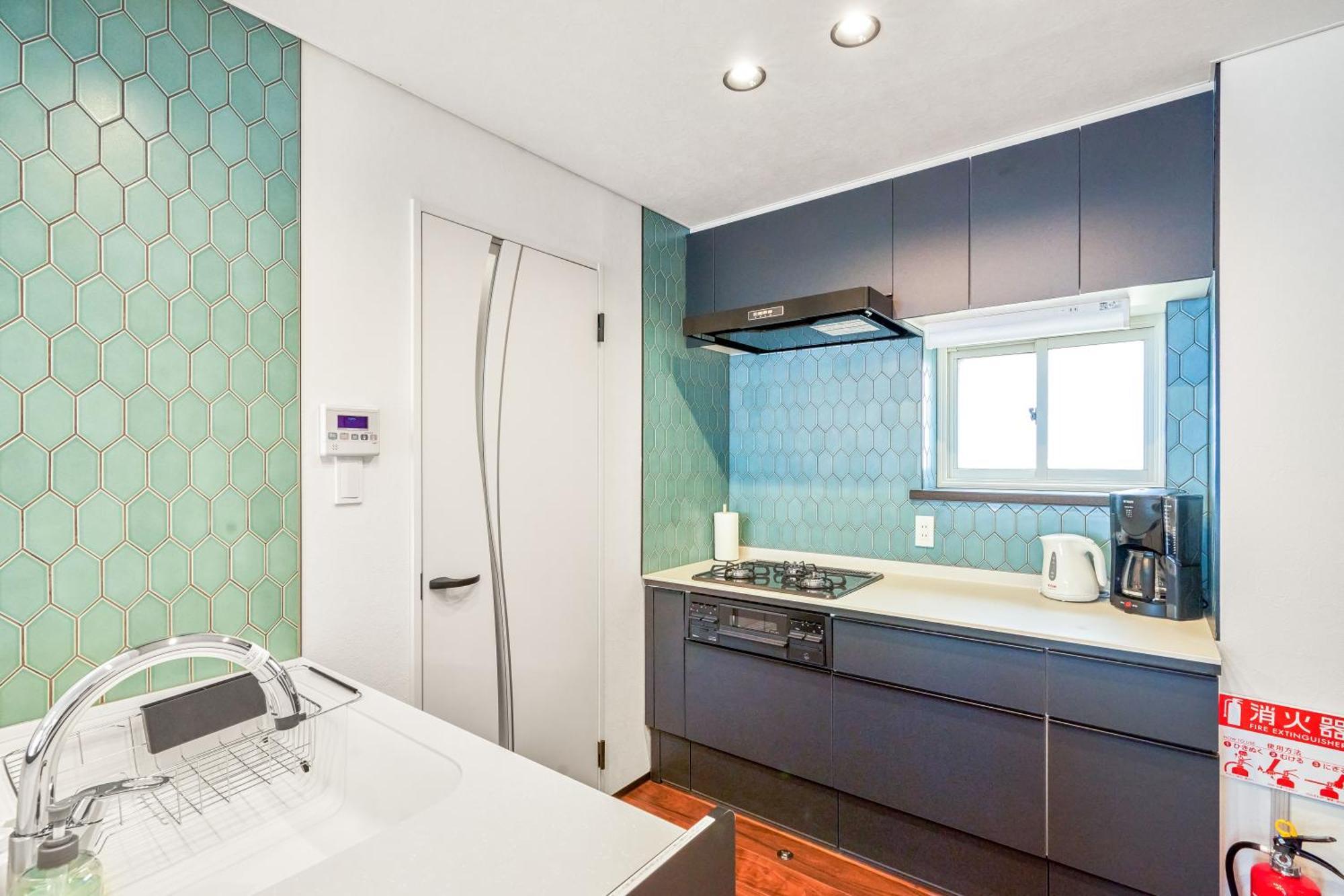Location Lux Home, 2 Blocks To Sbwy, Sleeps 9 * Sapporo
