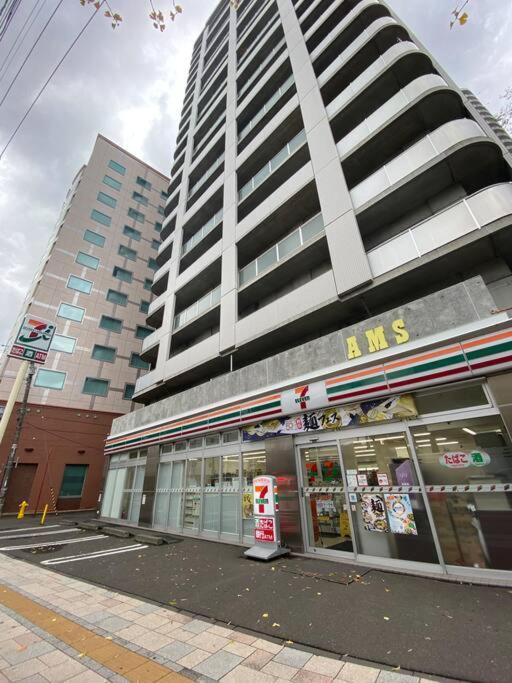Apartment 今年新規op 最大9人 すすきのエリア 札幌観光に抜群の立地 空港直通バス停すぐ 高速wi-fi完備