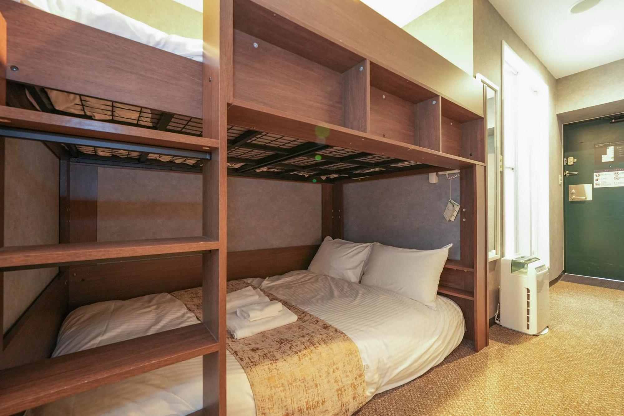 Stripe Aparthotel 3*