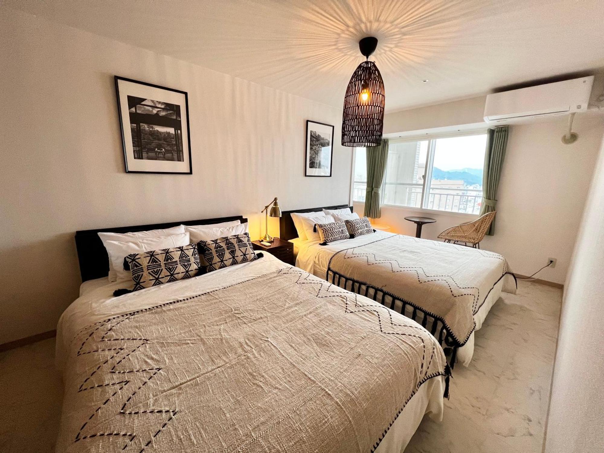 Ams Tower Apartment