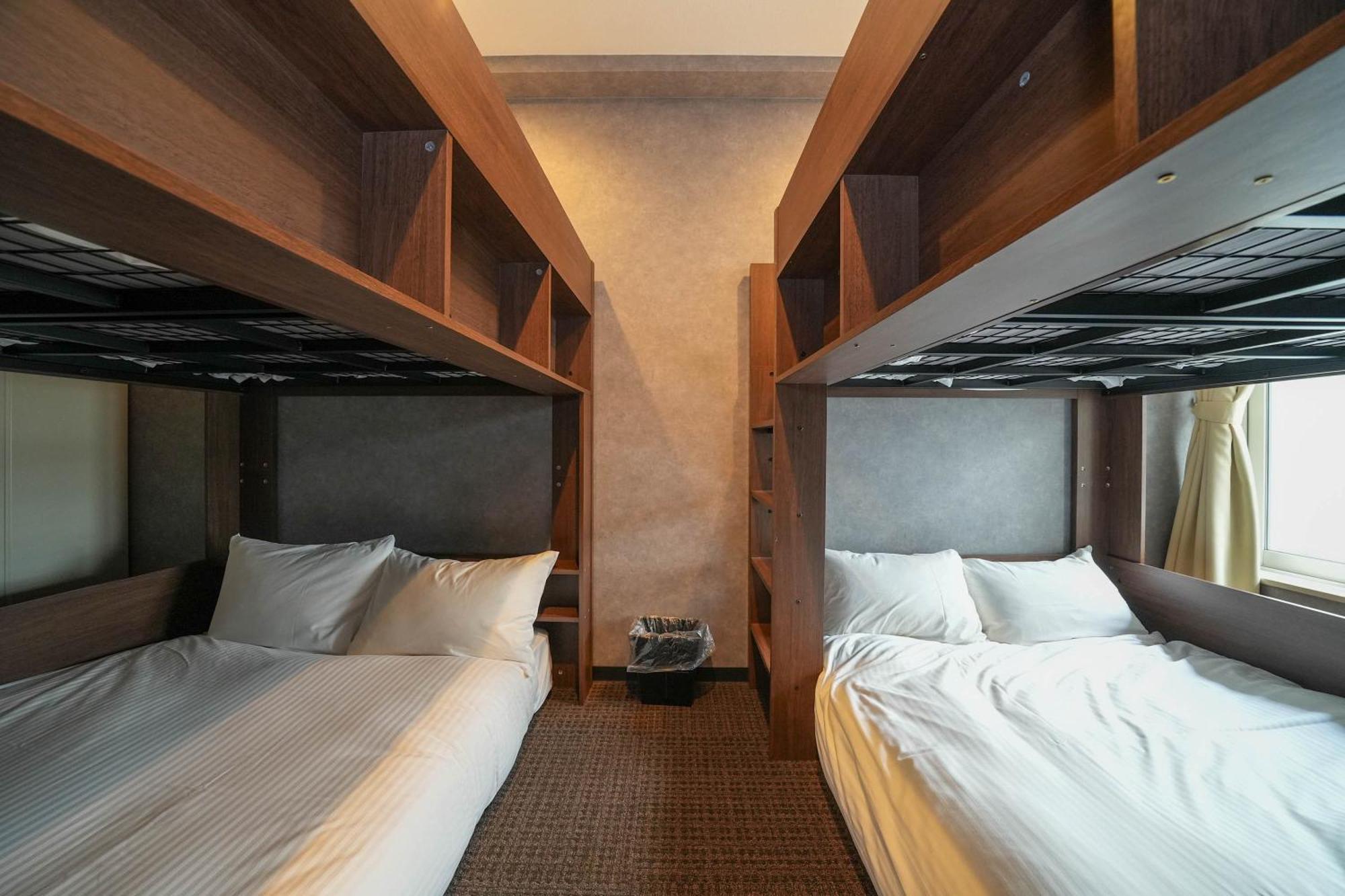 Stripe Aparthotel 3*