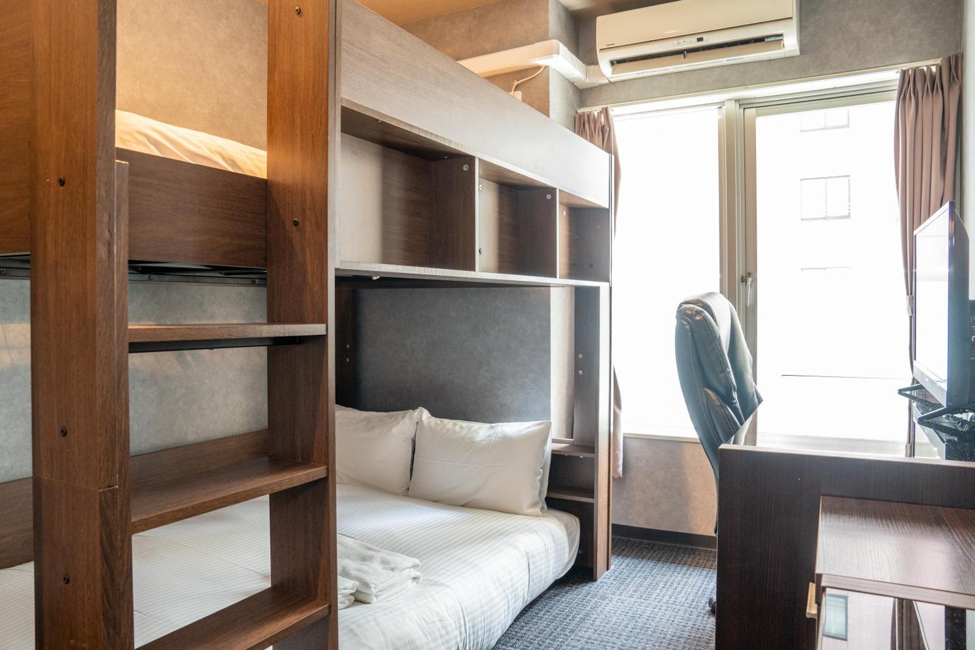 Stripe Aparthotel