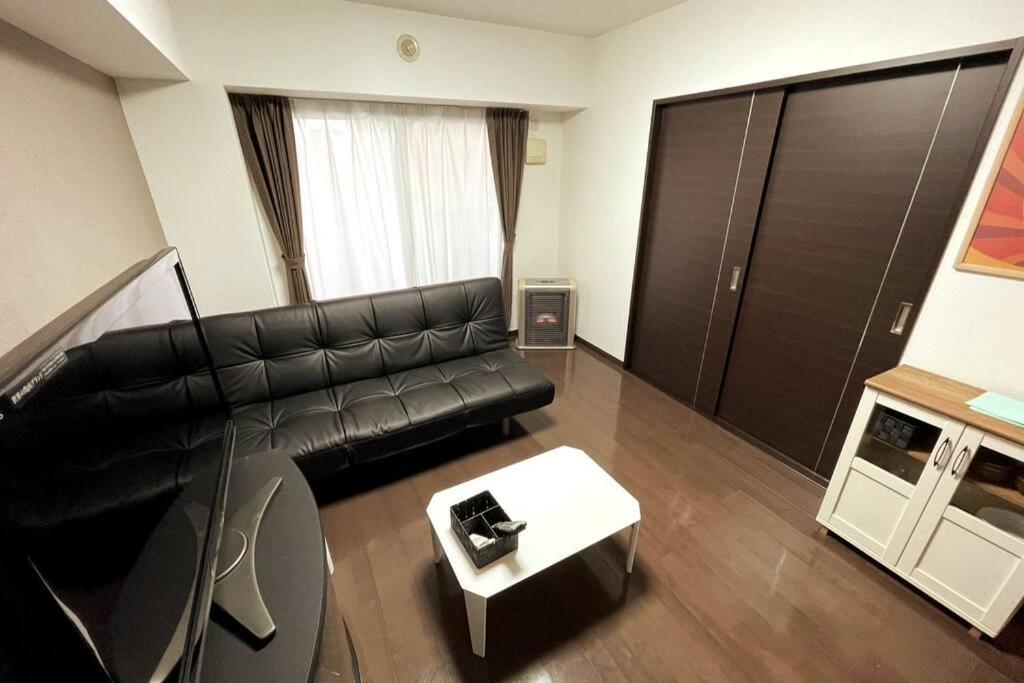 Apartment Sun Court Odori 702 *