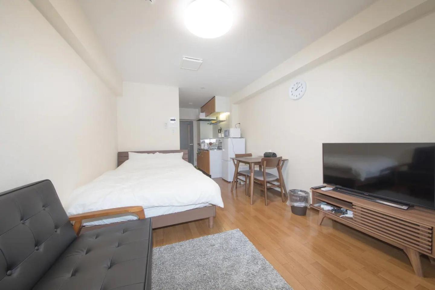 シティラデファンス Apartment *