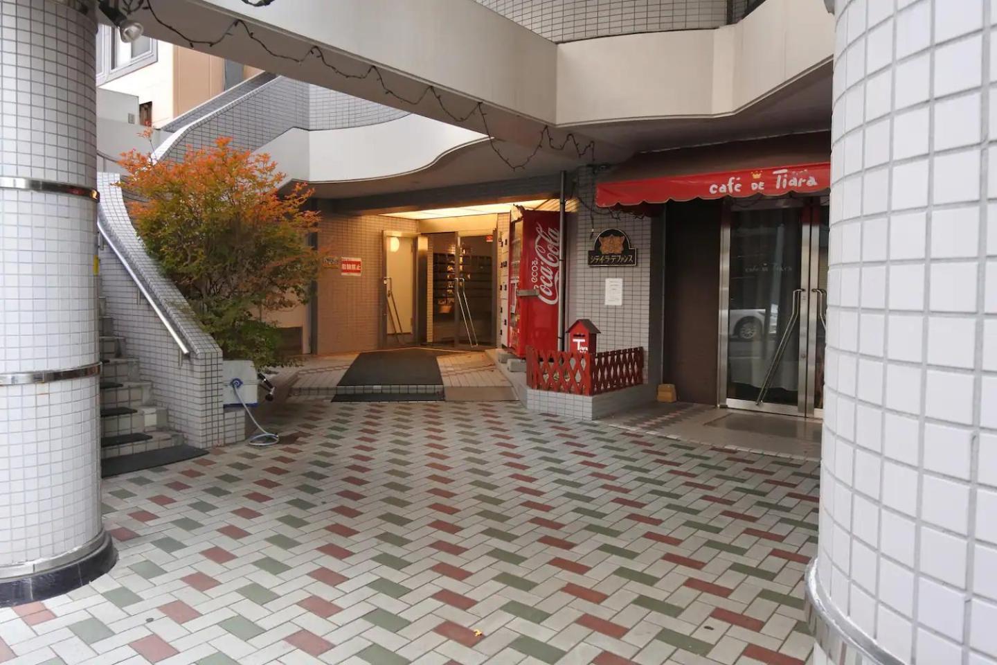 Apartment シティラデファンス *