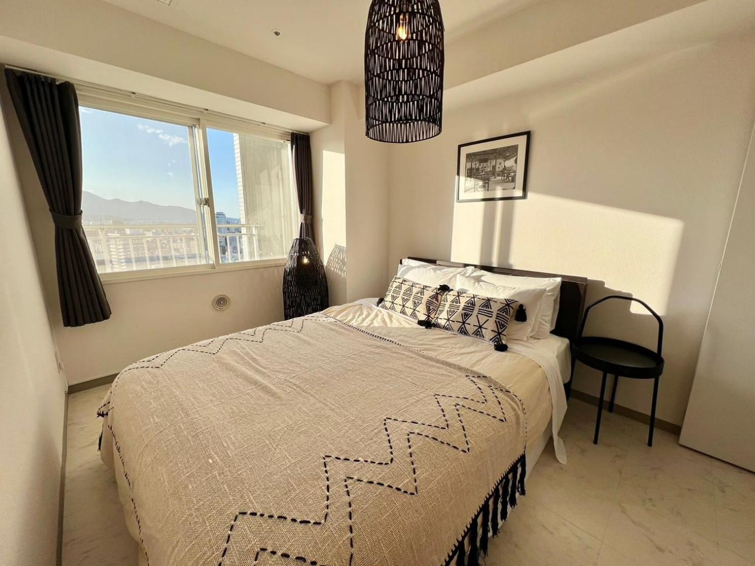 Ams Tower Apartment