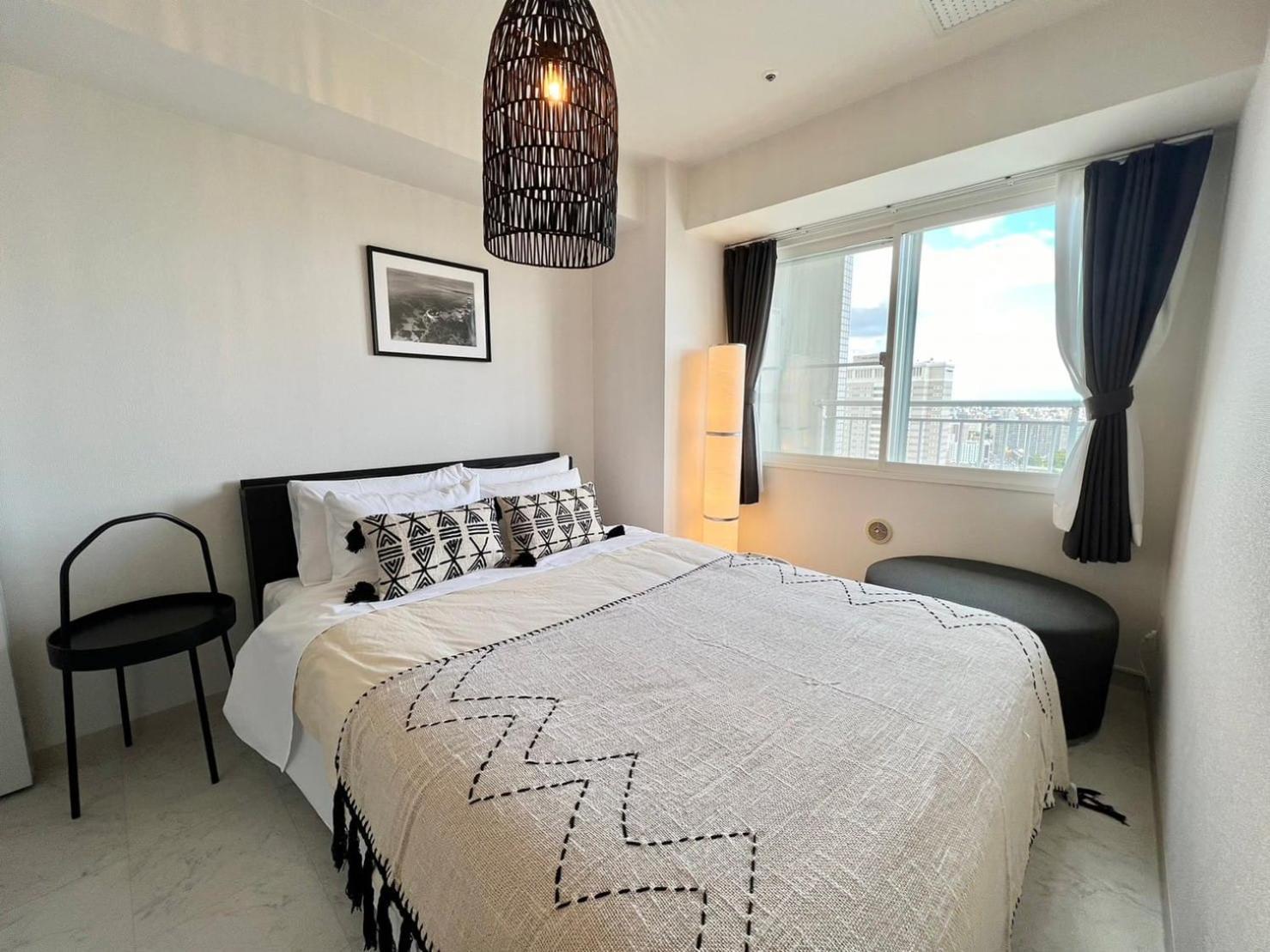 Ams Tower Apartment *