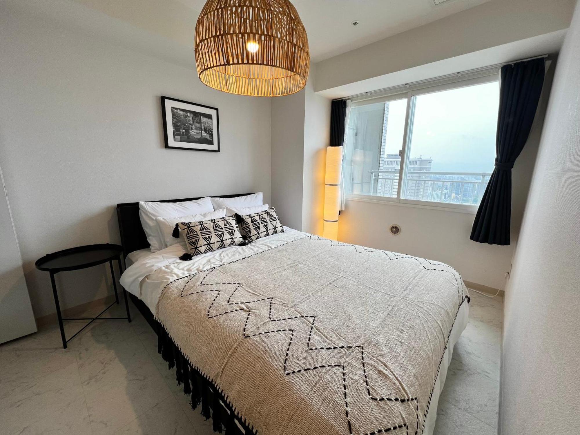 Apartment Ams Tower