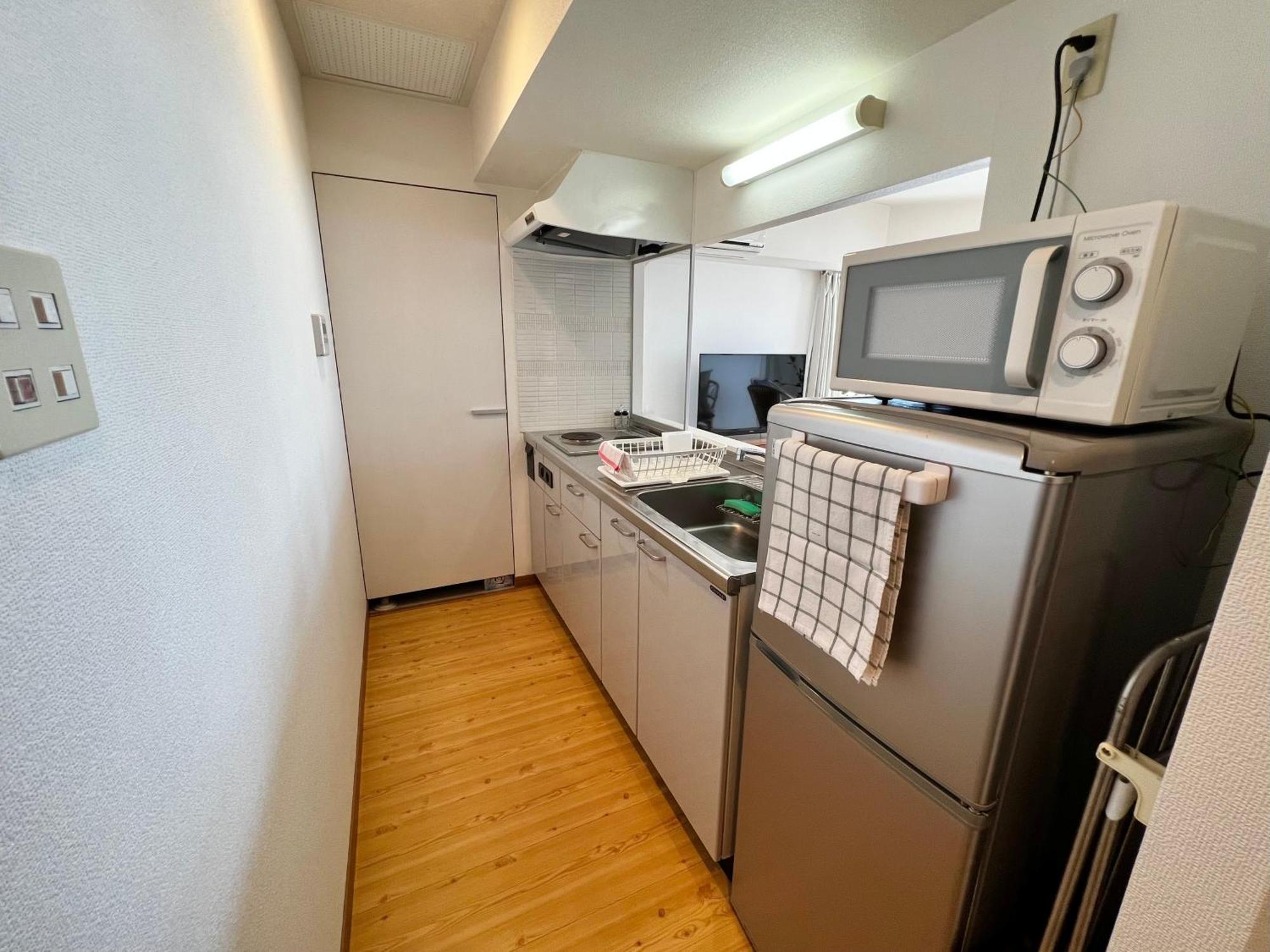 Ams Tower Apartment *
