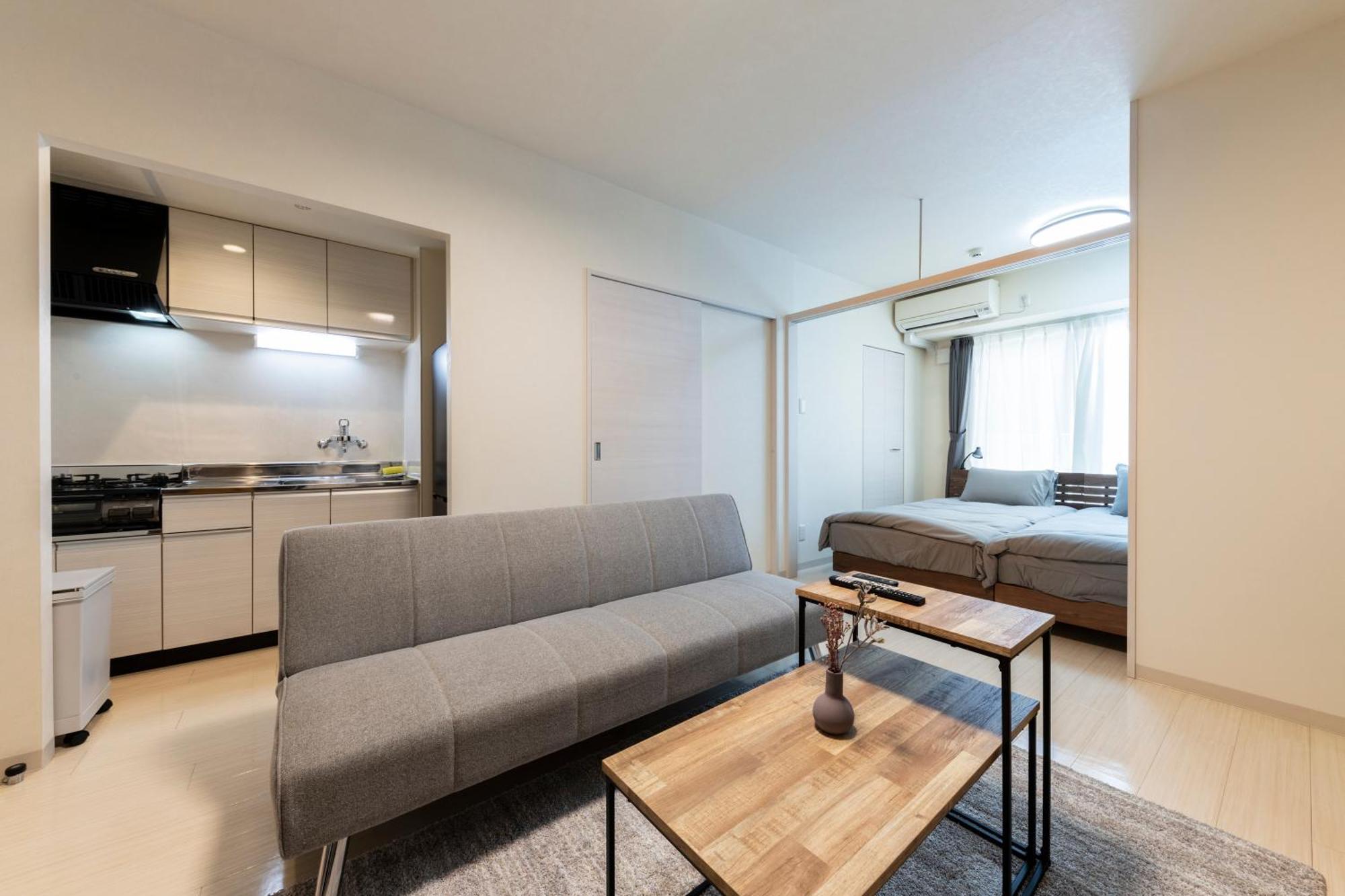 Apartment Hills 201