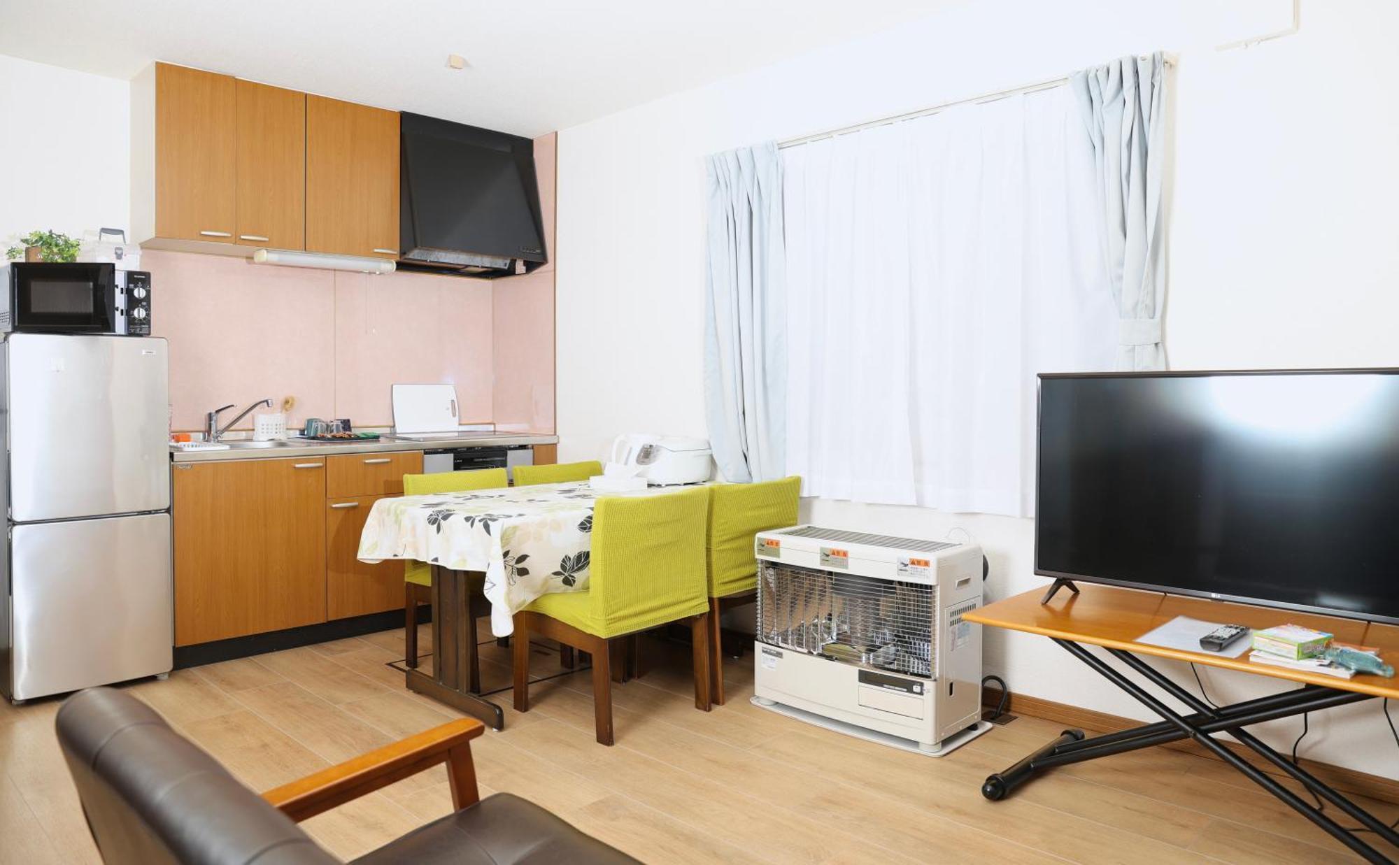 Guest house Dream Tree 札幌市电步行0分钟 超市步行1分钟 *
