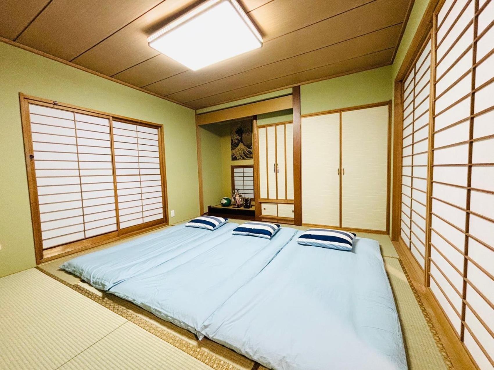 Yoshinaga