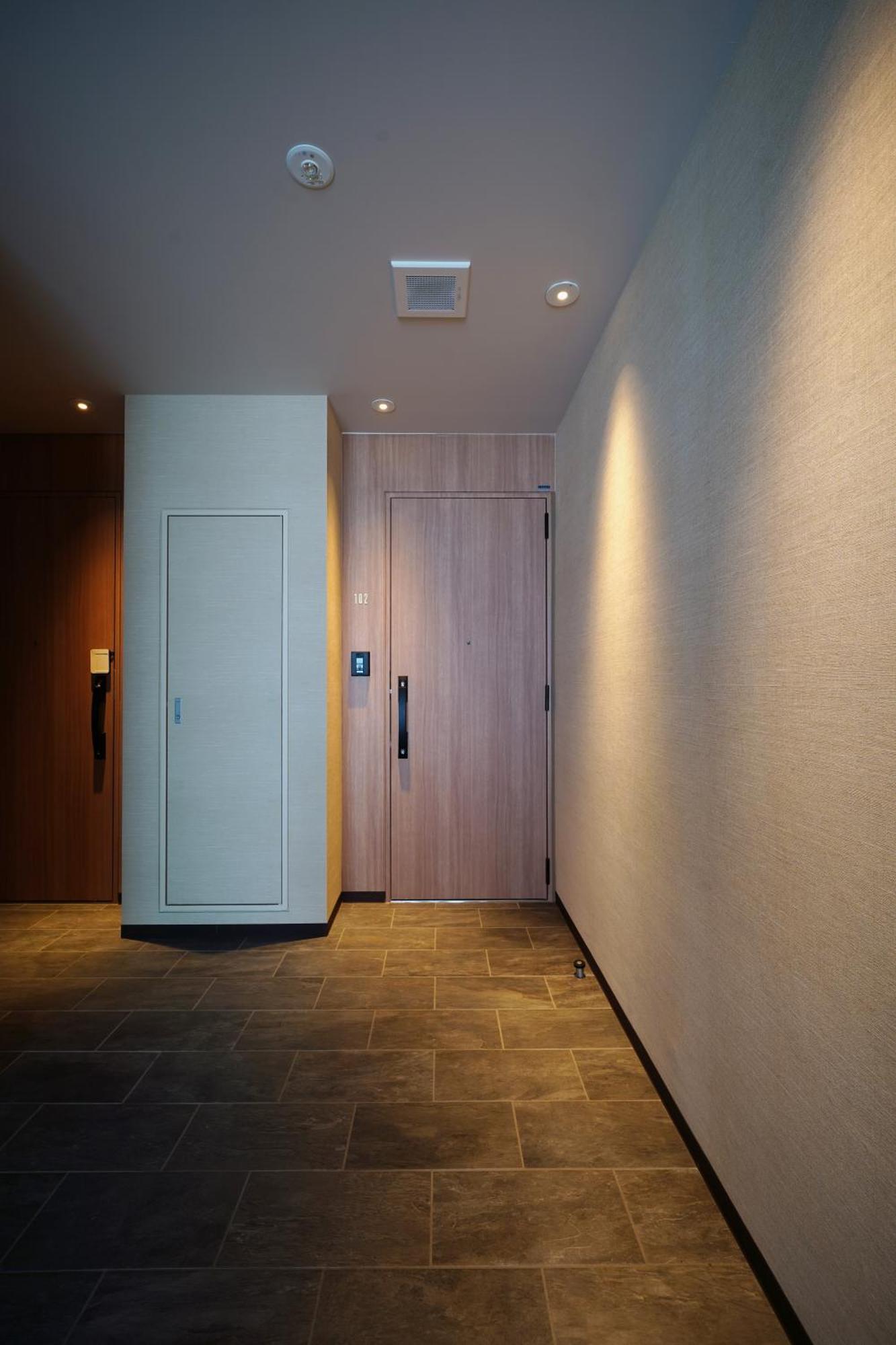 上質な時間を過ごせるtheeight日本の一流家具で最高のおもてなし Apartment Sapporo