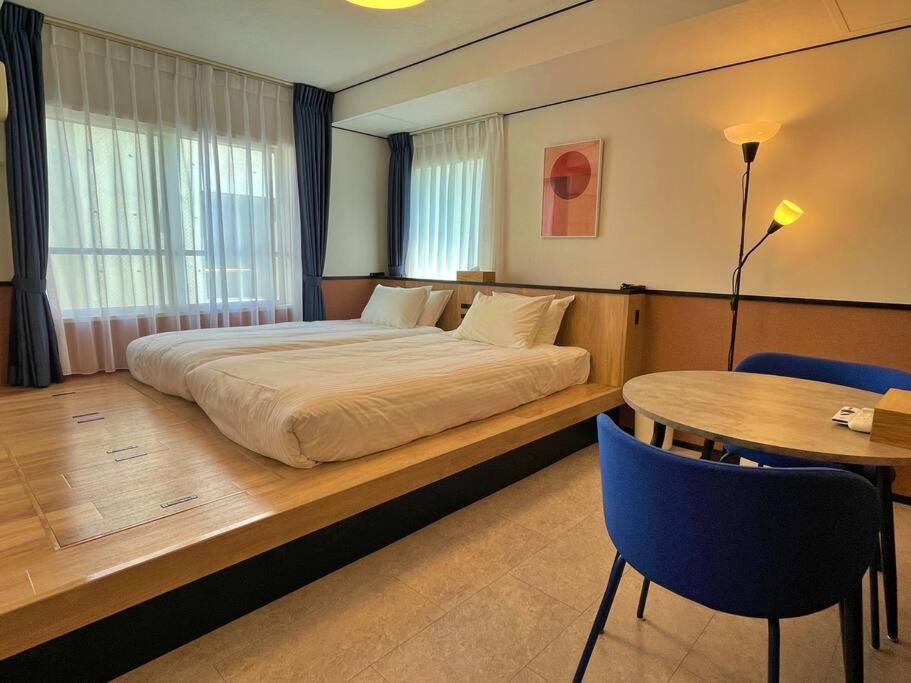 Aparthotel One's
