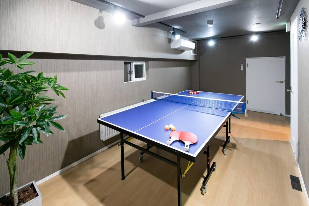 S9w13 Laboinn Large Private House *