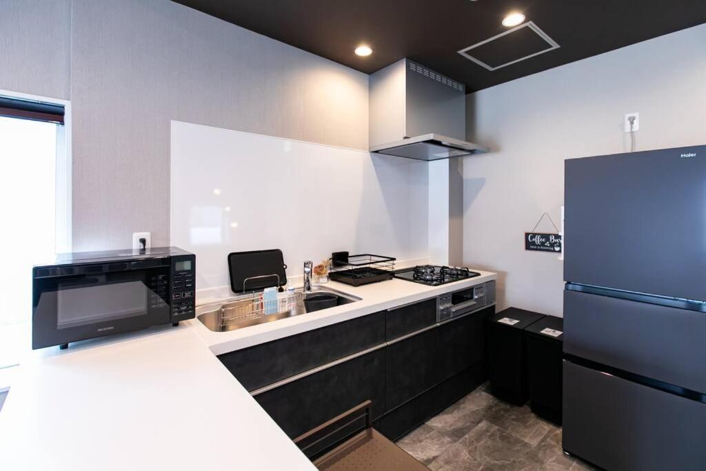 S9w13 Laboinn Large Private House *