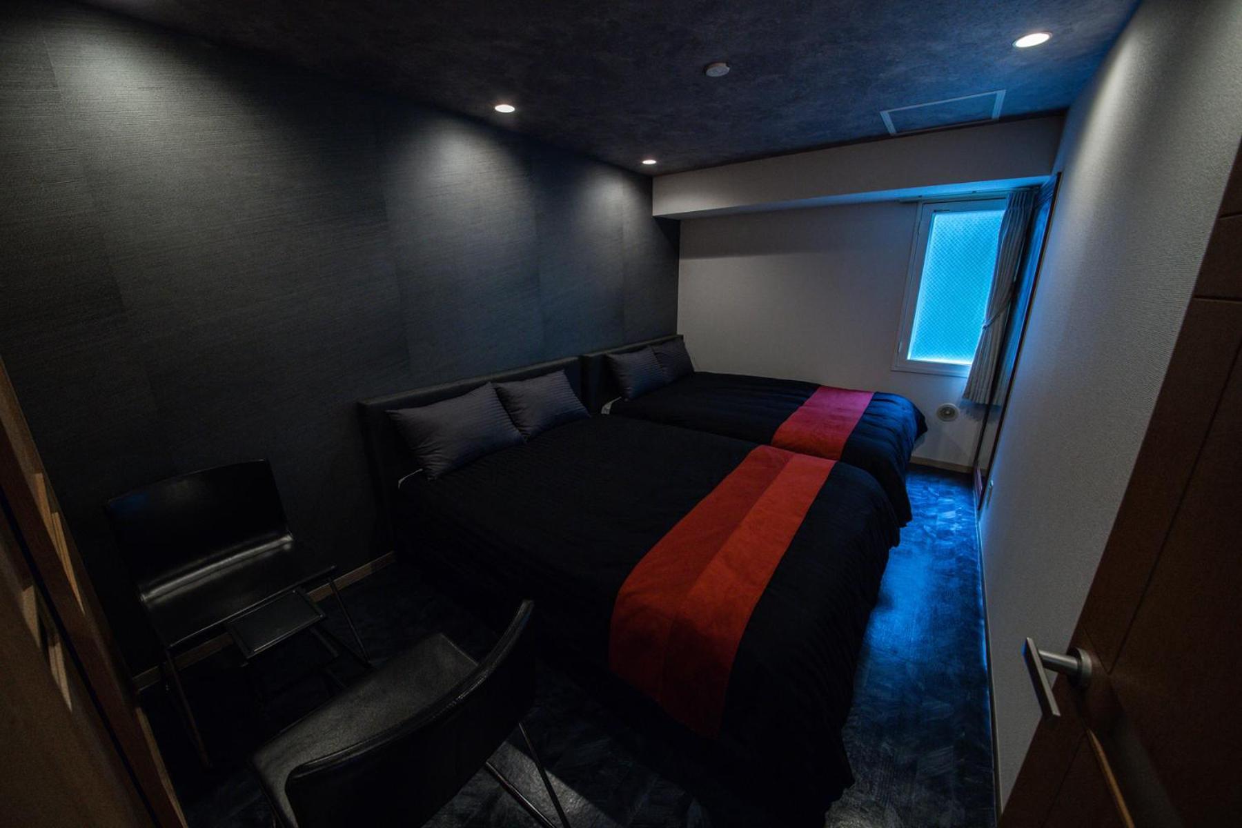 Luxury Apartment *