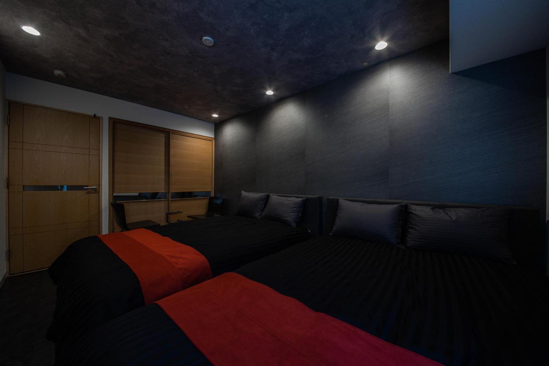 Luxury Apartment *