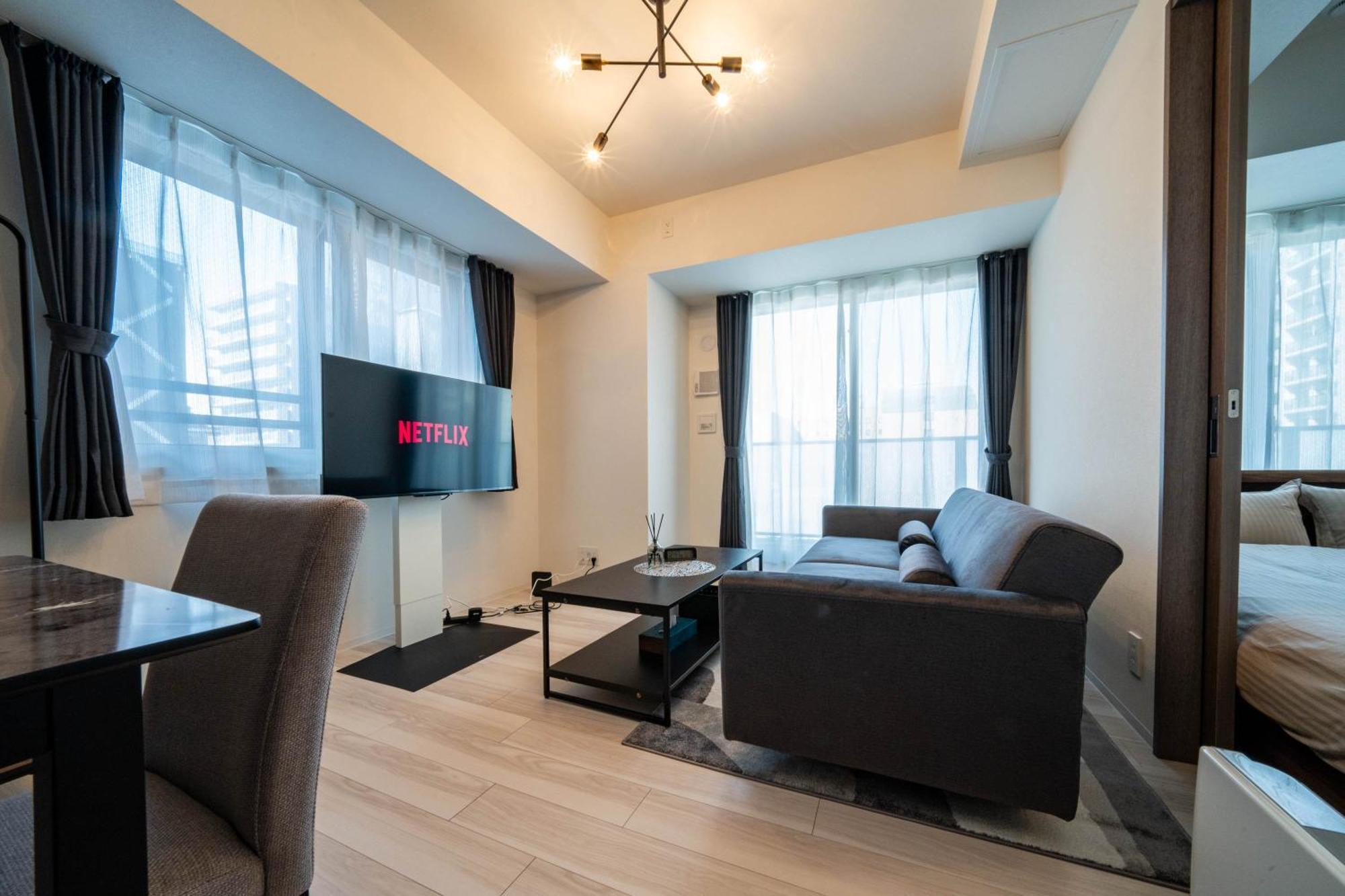 Apartment Moxie *