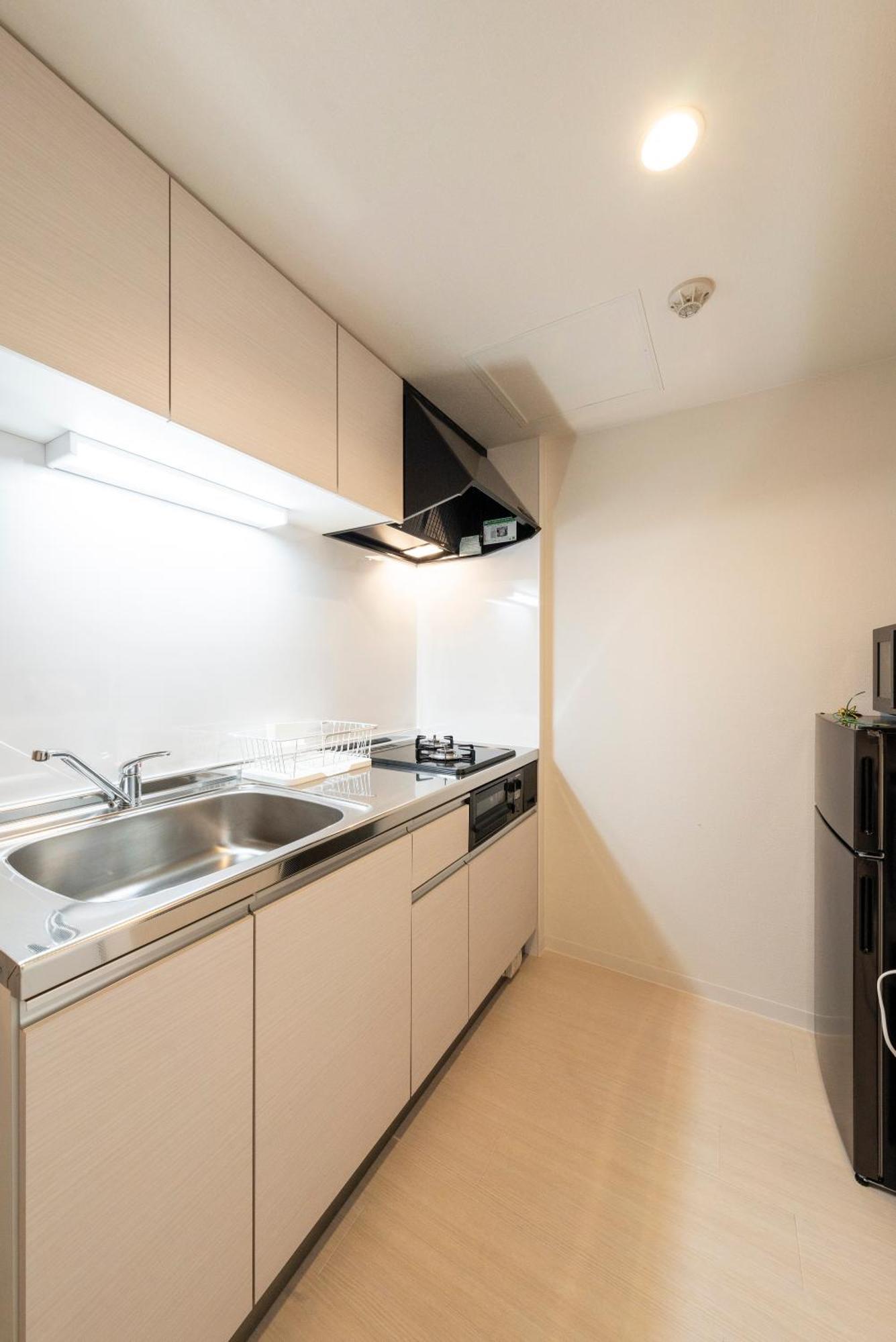 Universe Apartment *