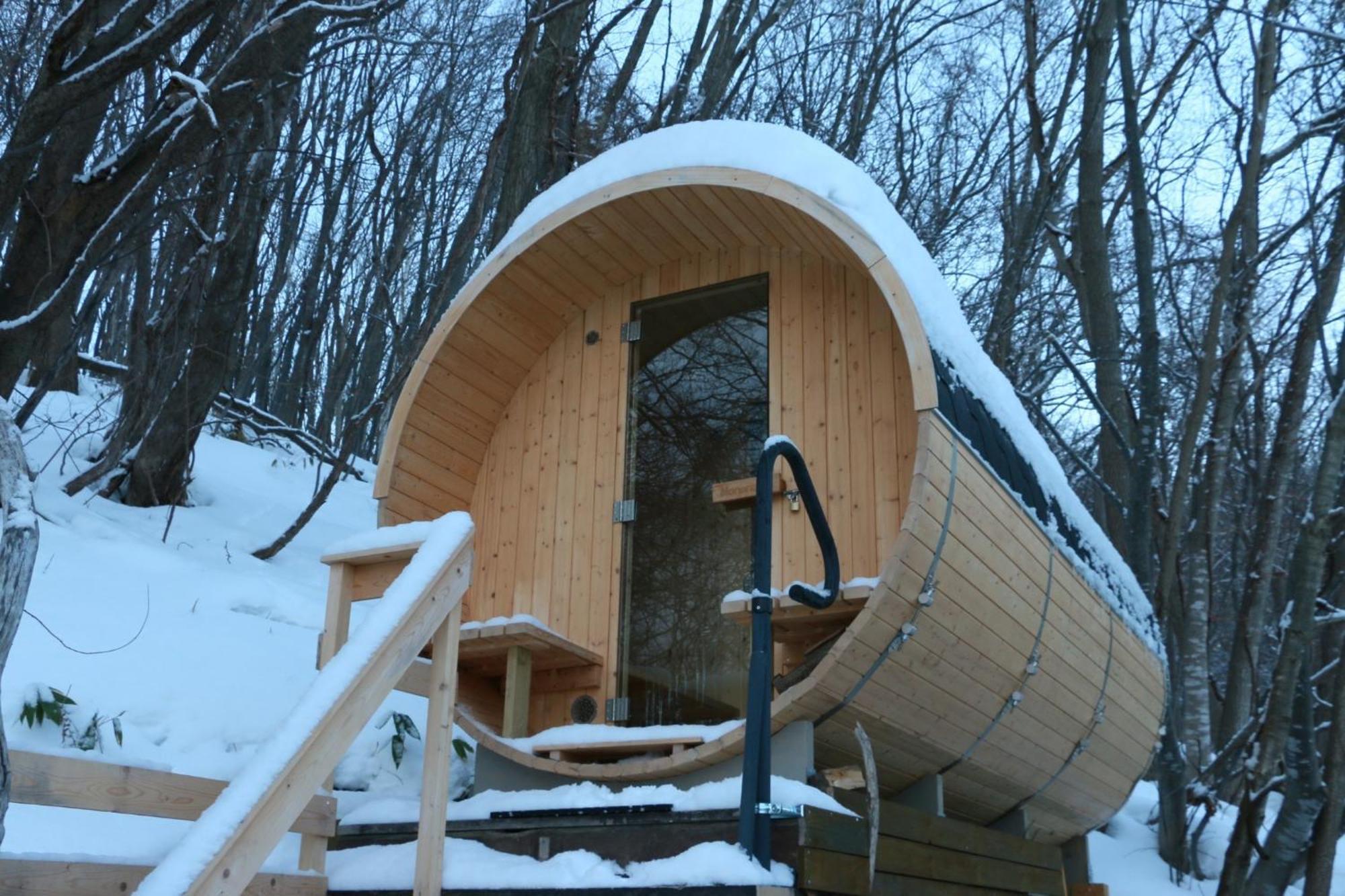 Glamping Carta: Luxury Sauna And Jacuzzi Retreat In